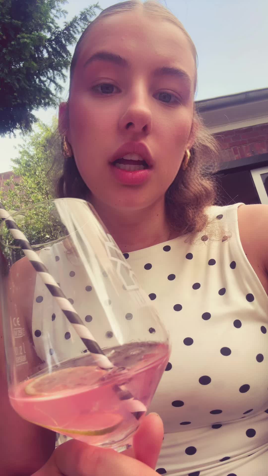 @anna