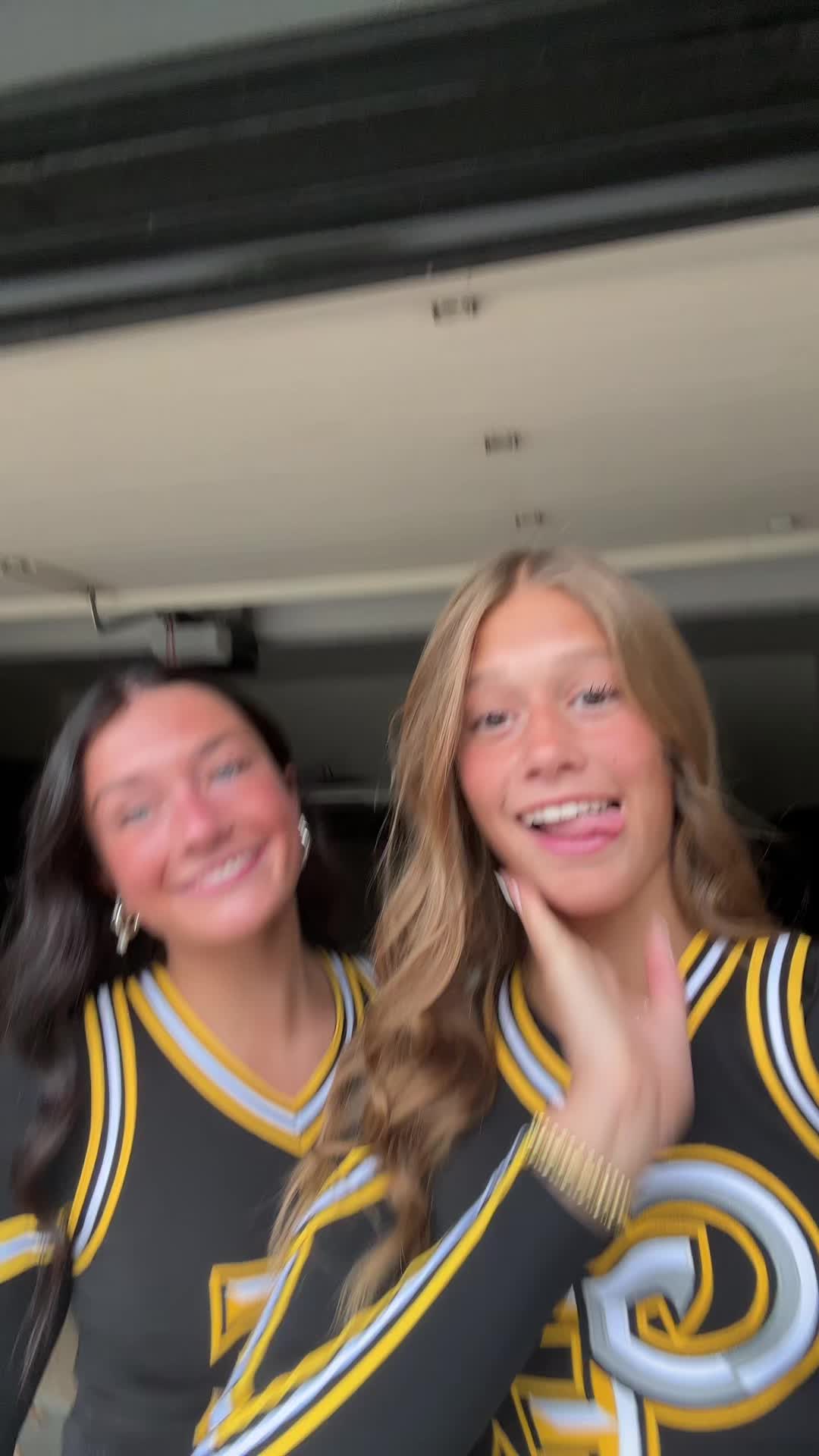 @Arianaspam
