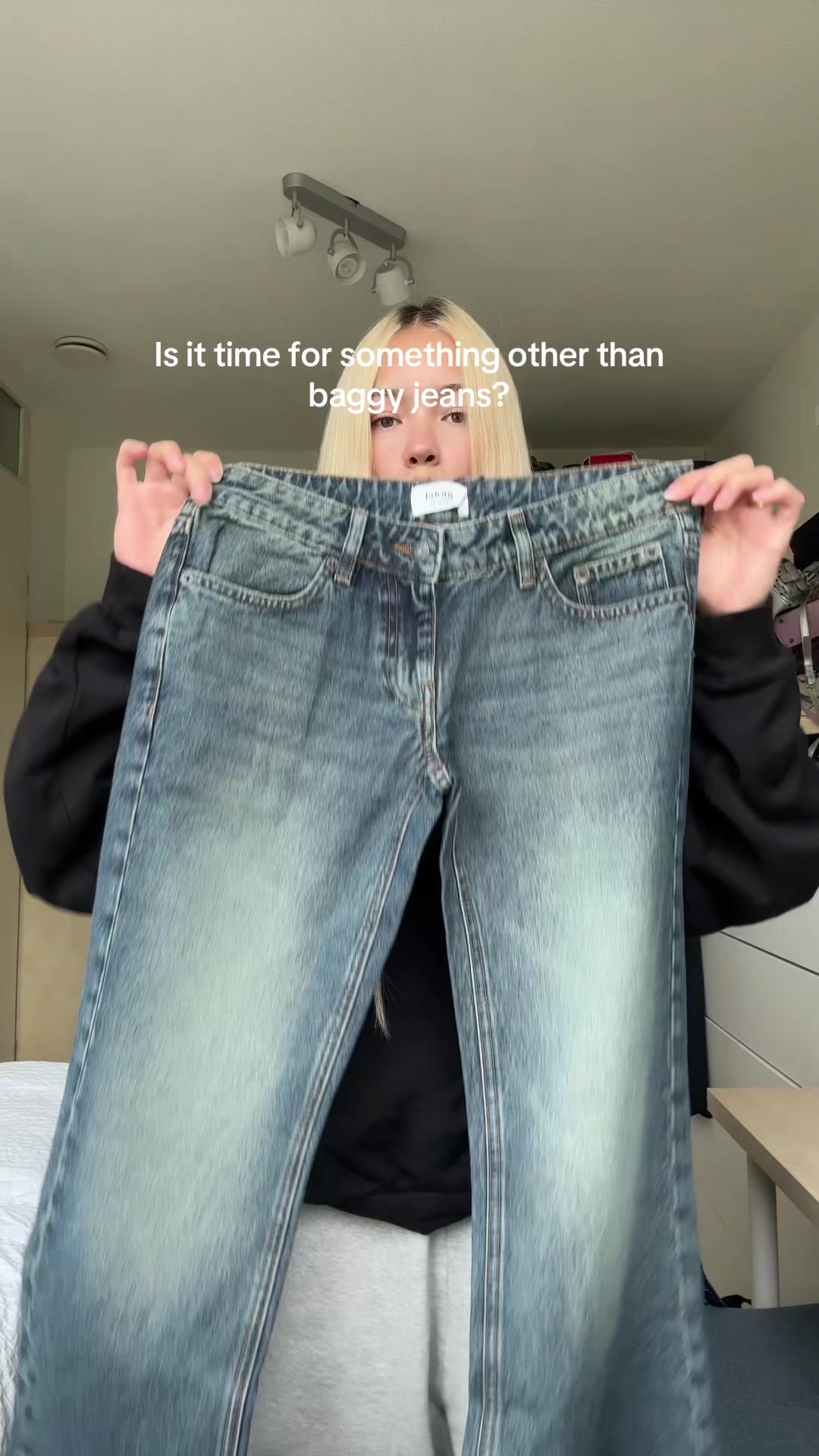 @trishiepishie