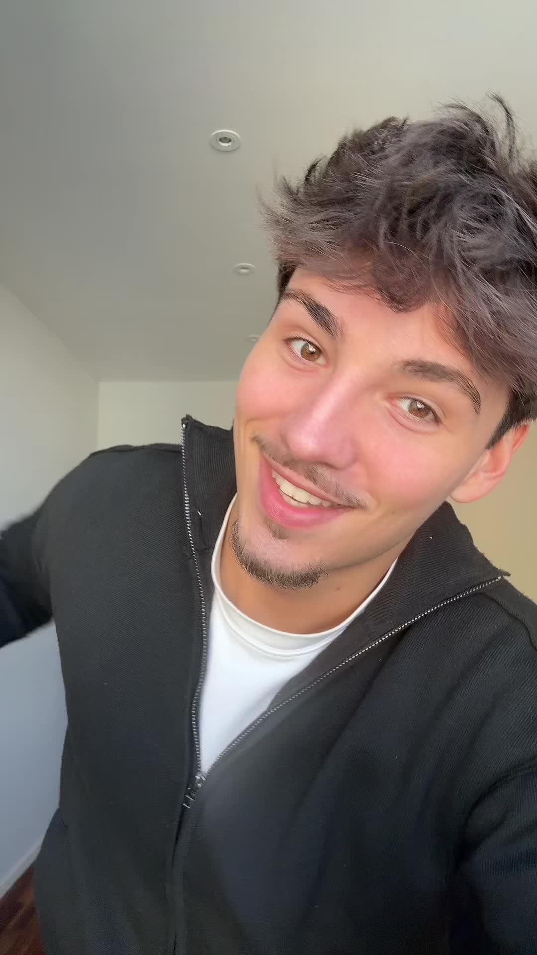 @julianschweigerr