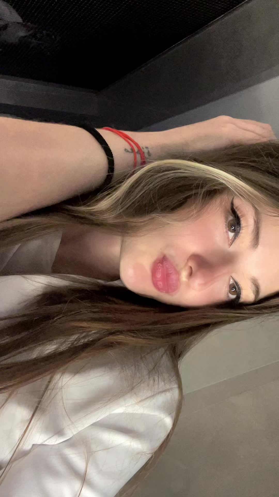 @coriinnneeee