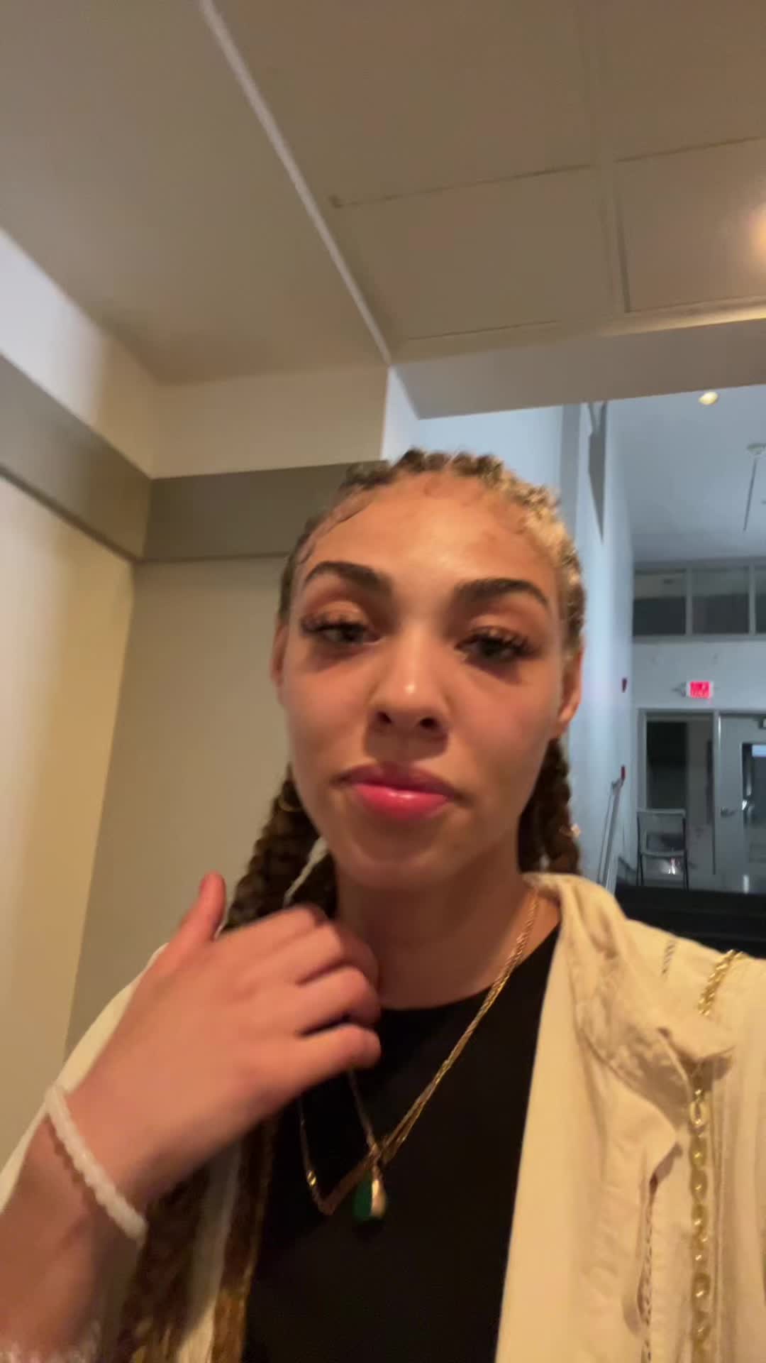 @Uuhhhh?????