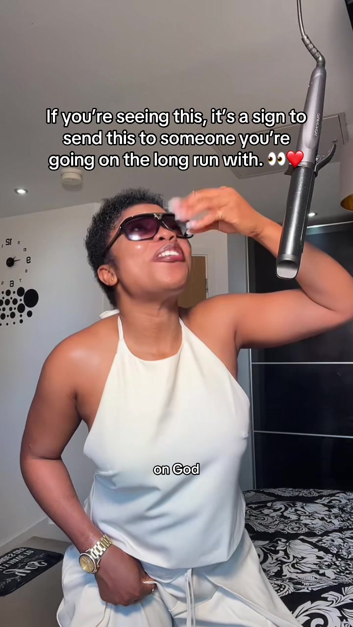 @ENDEE TheVibeQueen🎙️👑