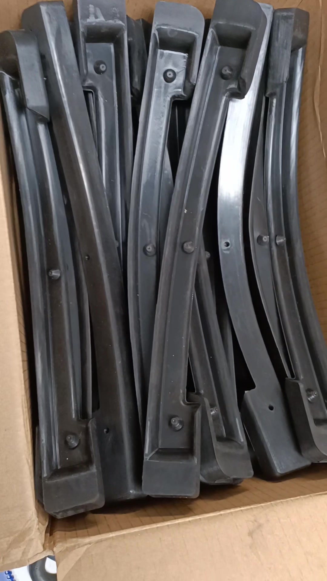 @MBZCLASSICPARTS GMBH