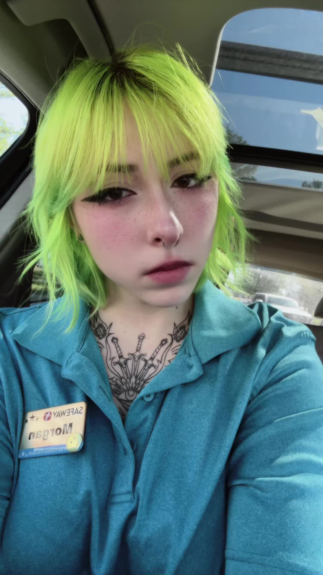 @impineapplegg