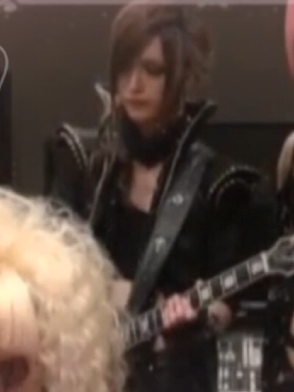 @⚜♬ ﾟ｡♪⚜