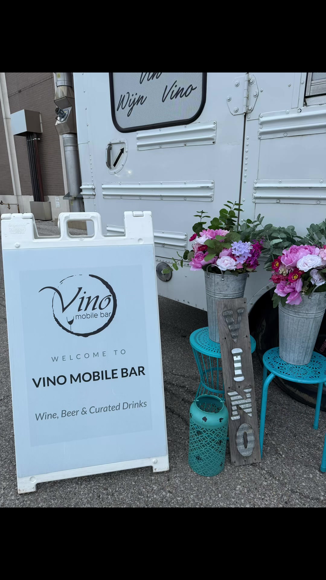 @Vino Mobile Bar