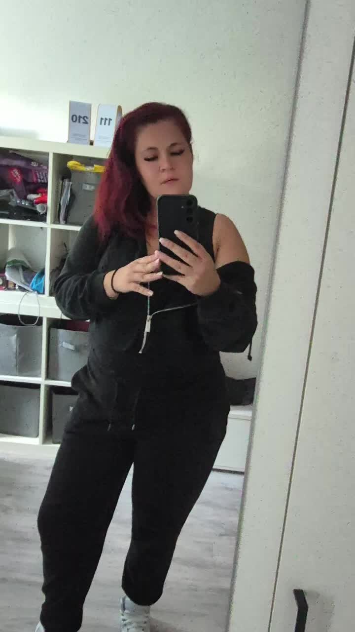 @Mellyjermain