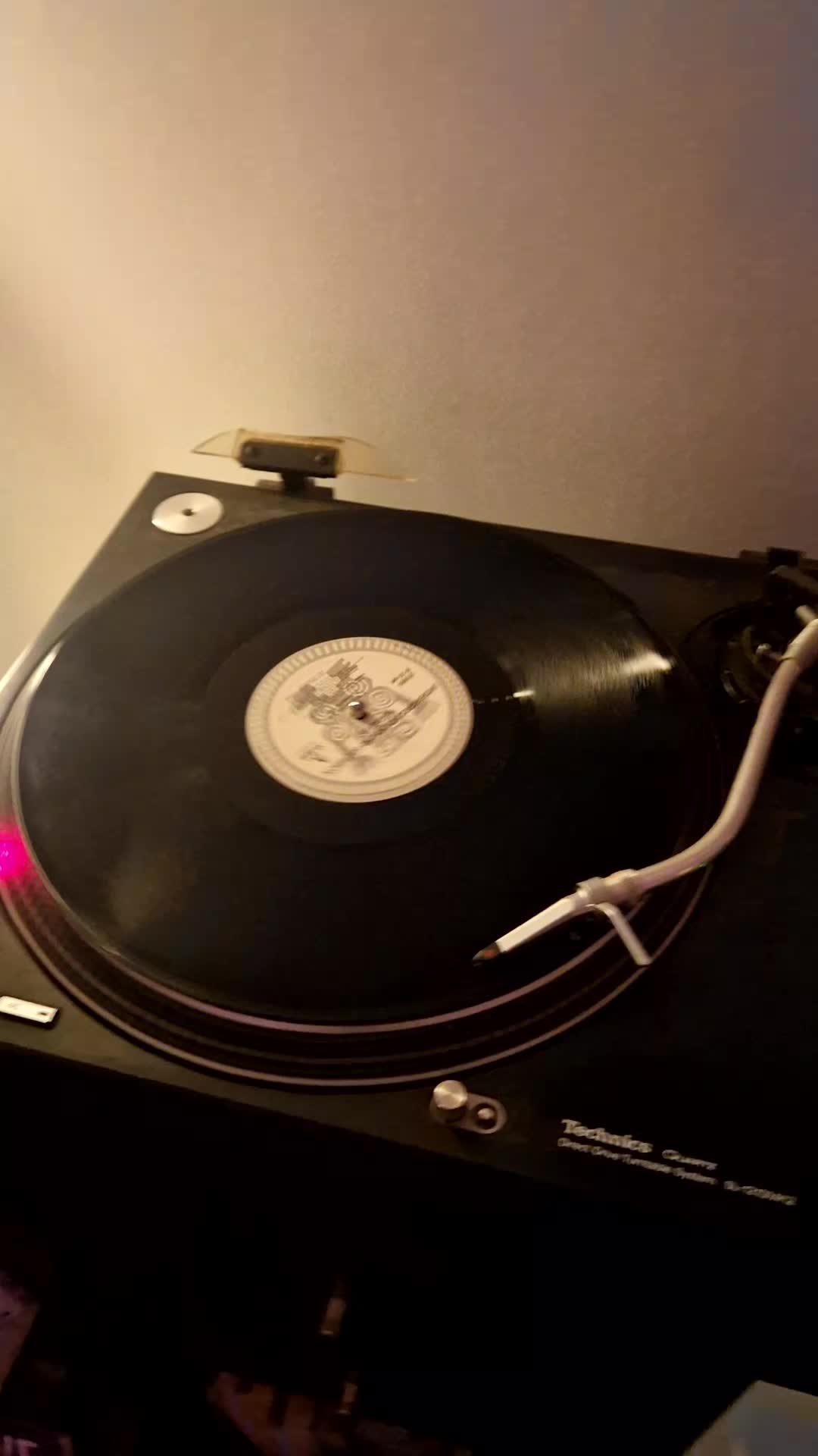 @Dj Hush