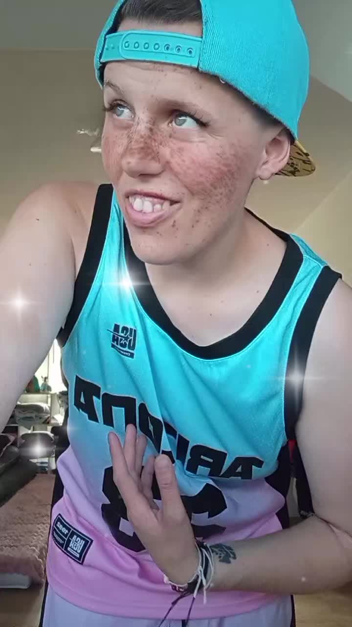 @Nina94