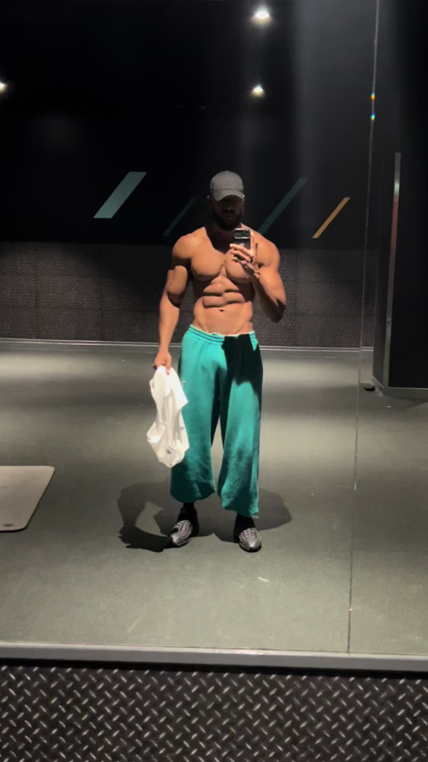 @HWRFITNESS