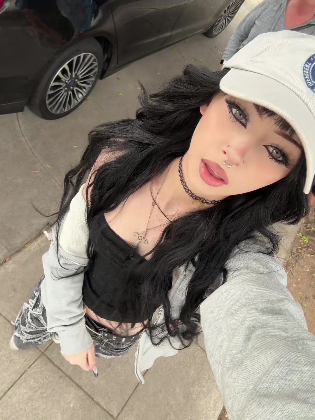 @𝐯𝐢𝐚