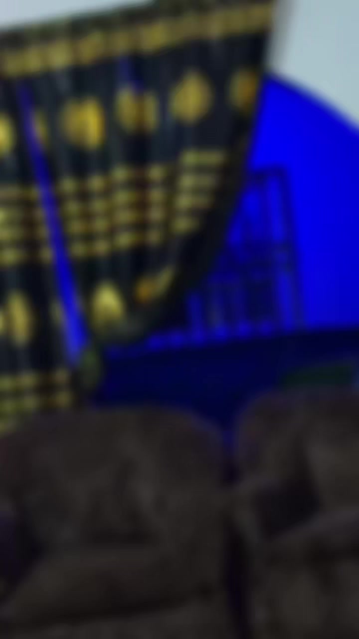 @Amina
