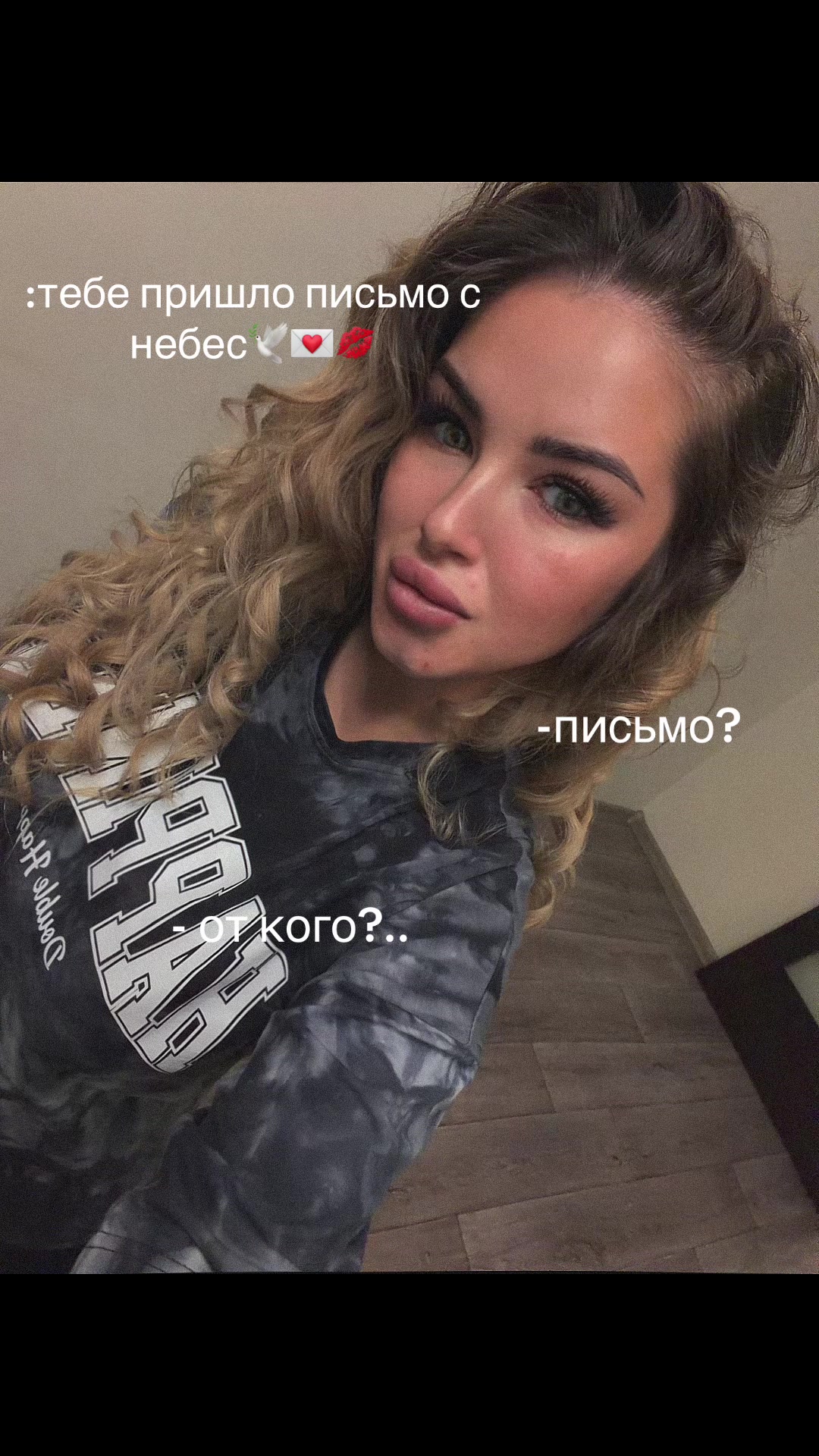 @✨𝔎𝔯𝔦𝔰𝔱𝔦𝔫𝔞✨