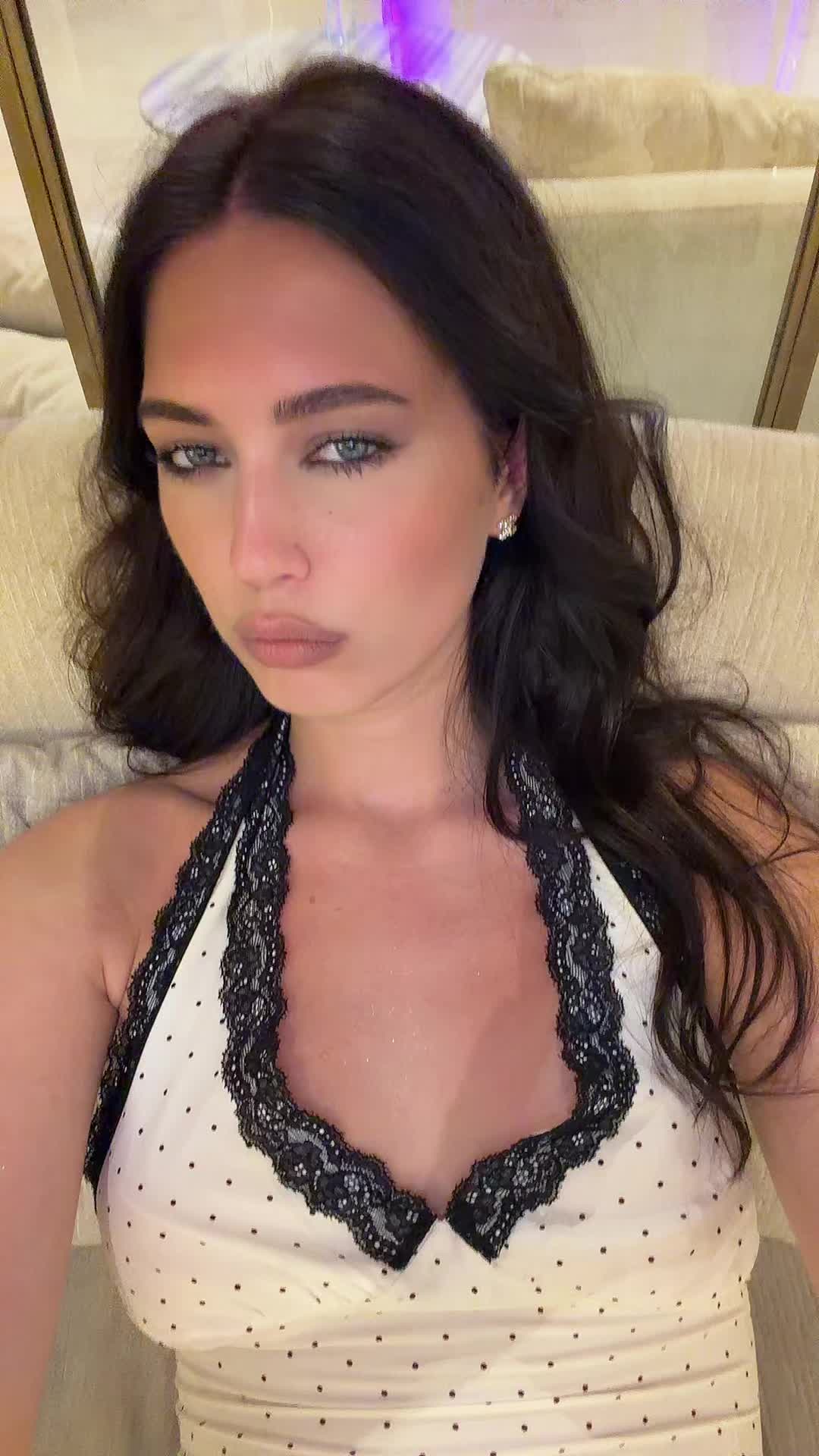 @Milania