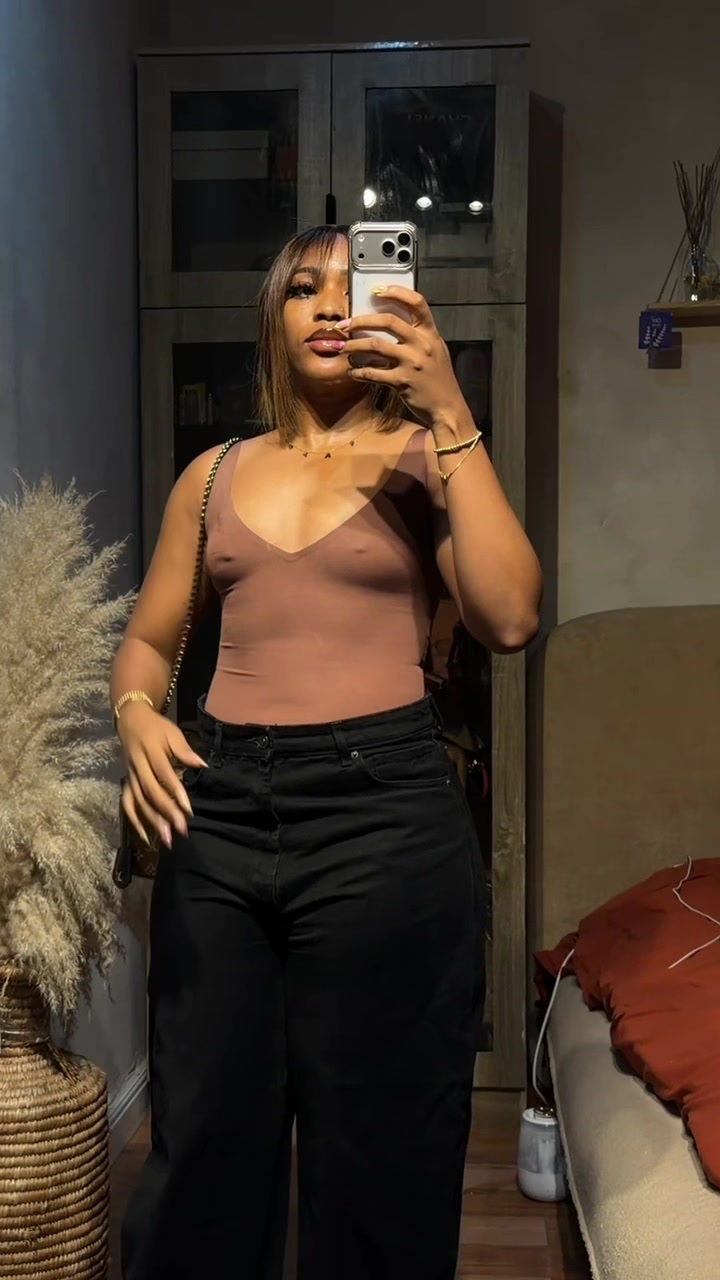 @faveour__