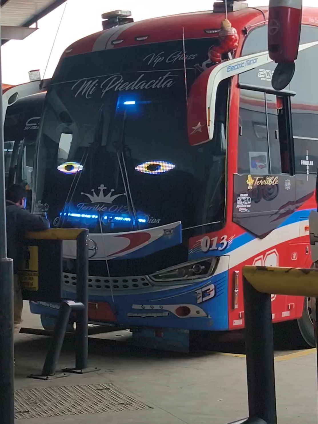 @BusTours