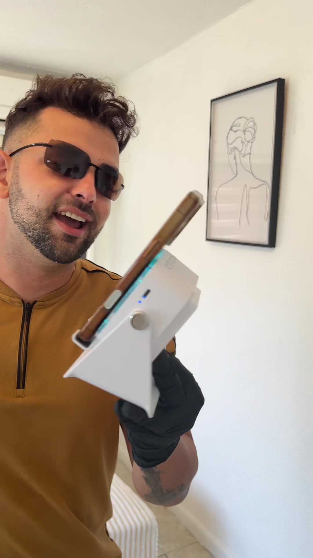 @jonnyq_shop