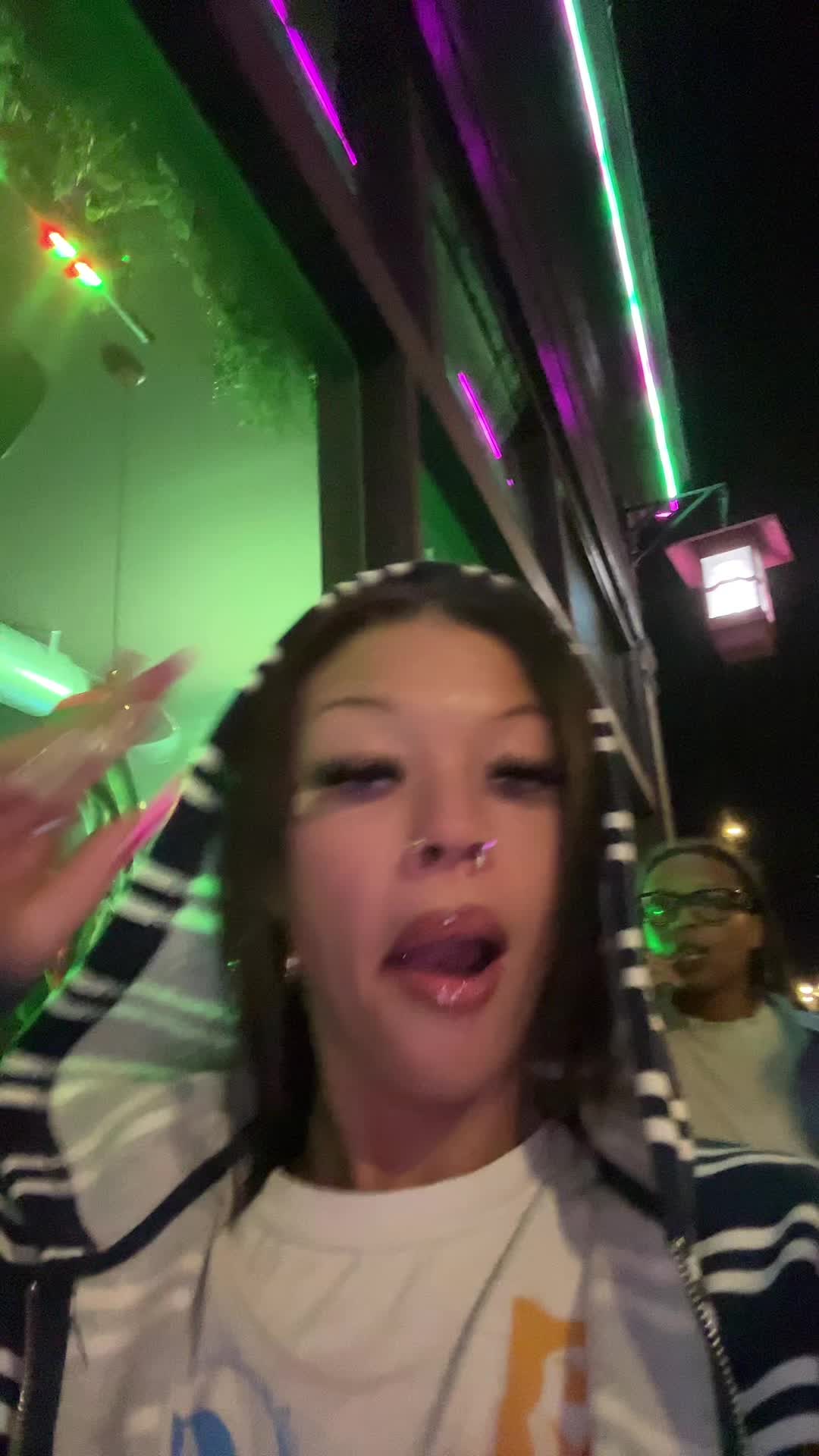 @Weez