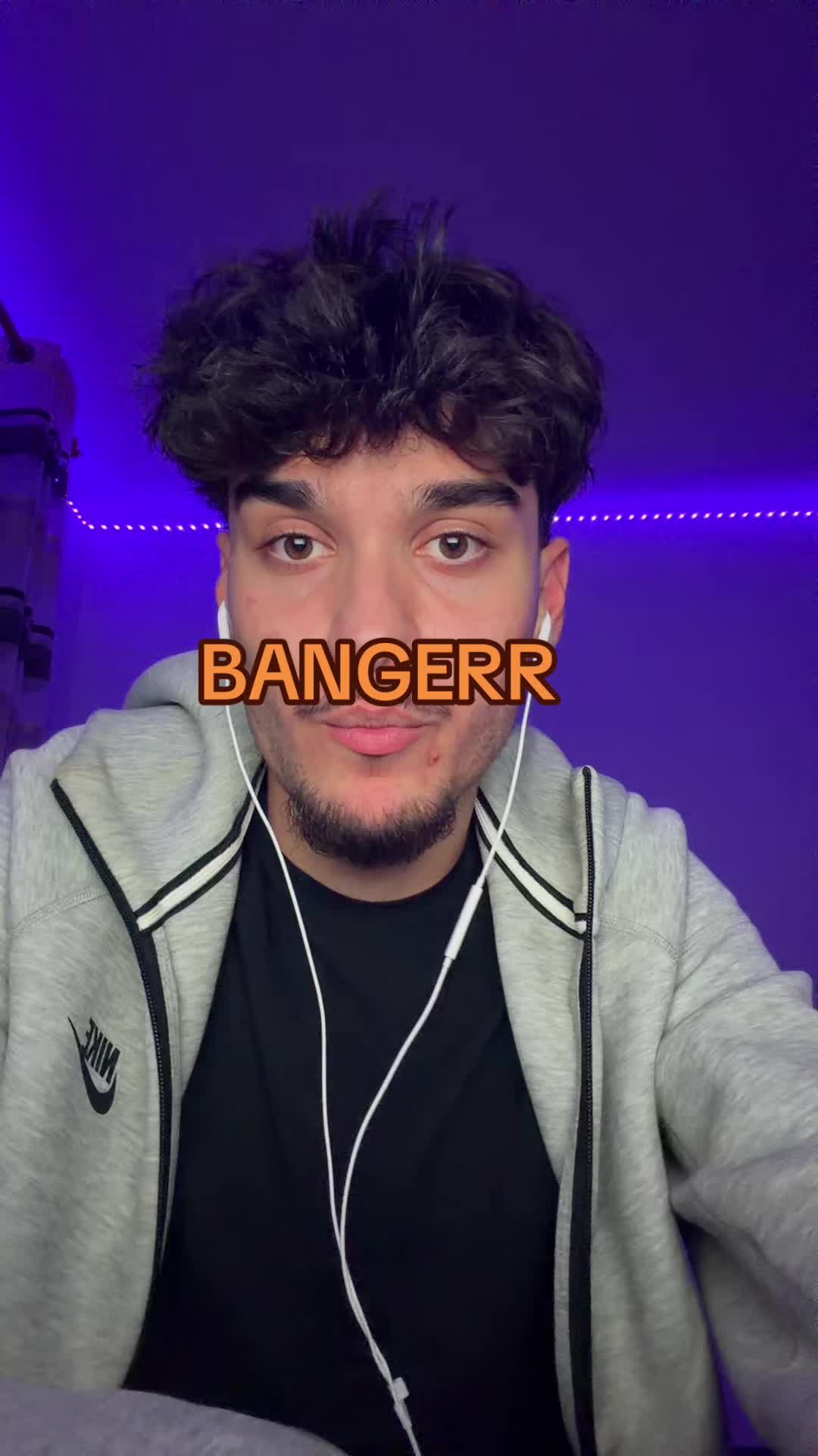 @🎧🎧