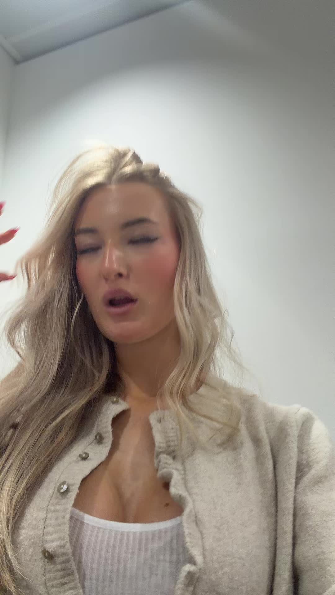 @Anastasia Sophie