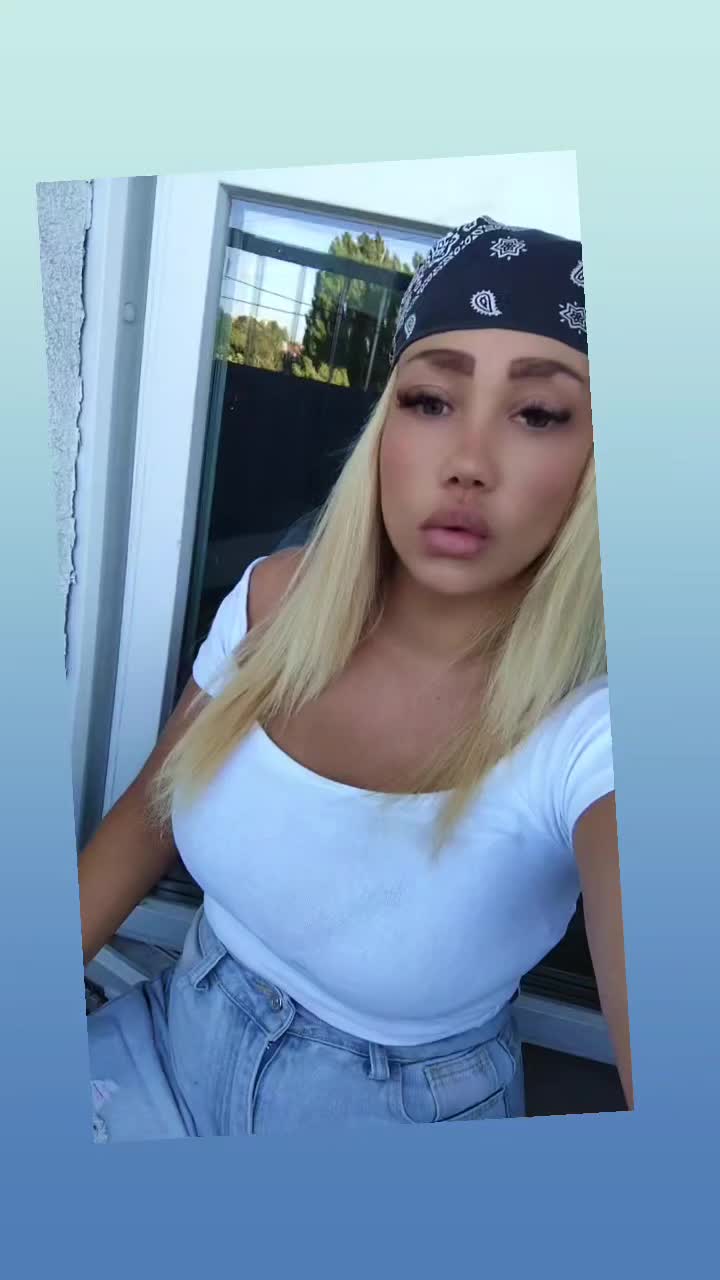 @Kala003