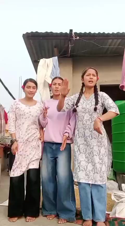 @Sa_ni❤️😘