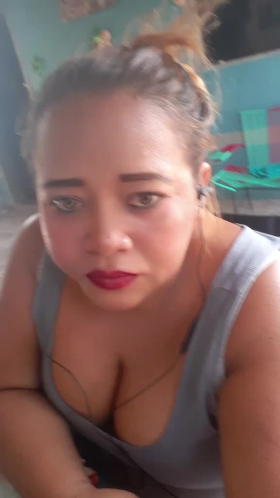 @deniaflores19
