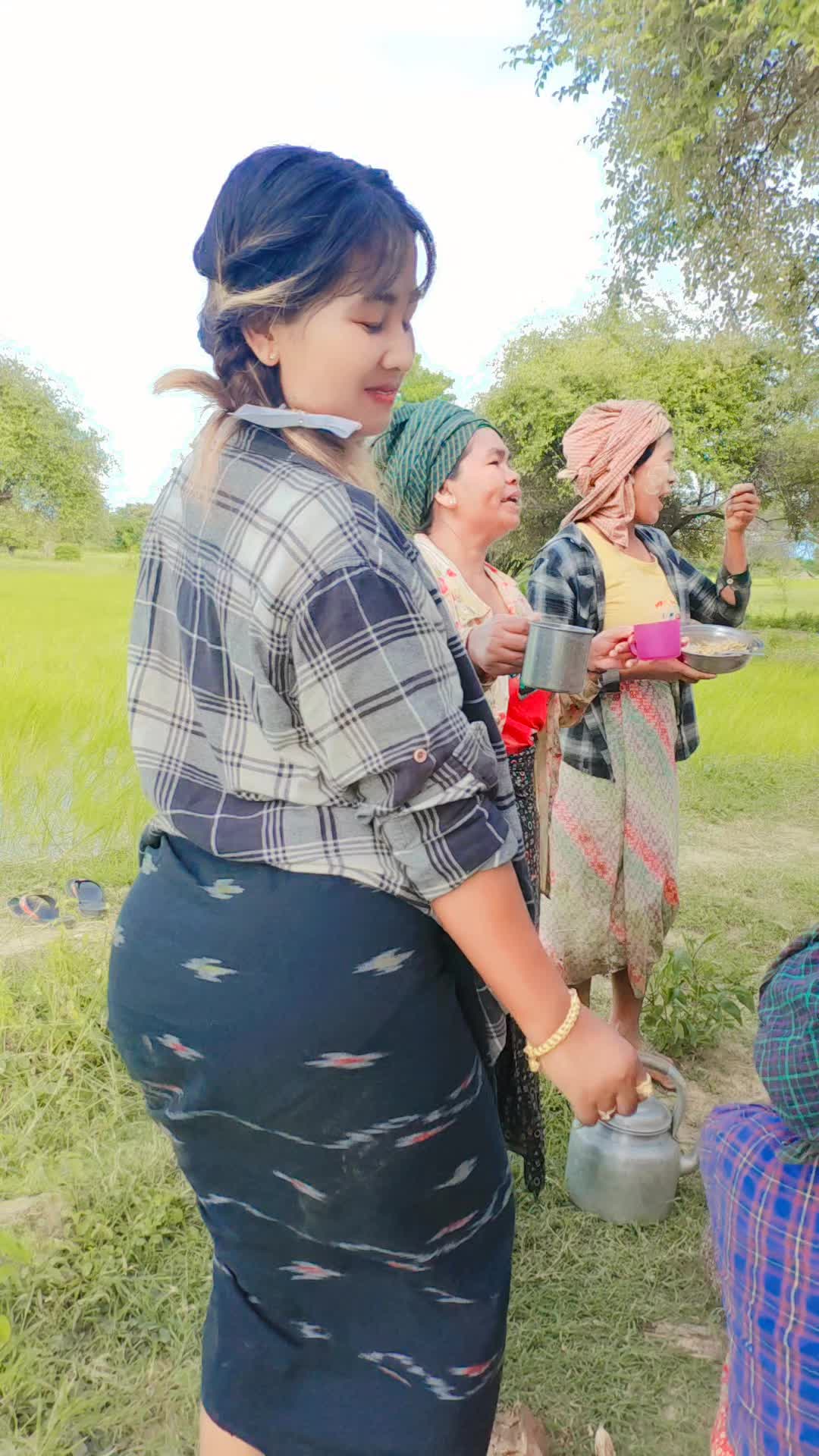 @✵｡✰ မမဦး ✰｡✵