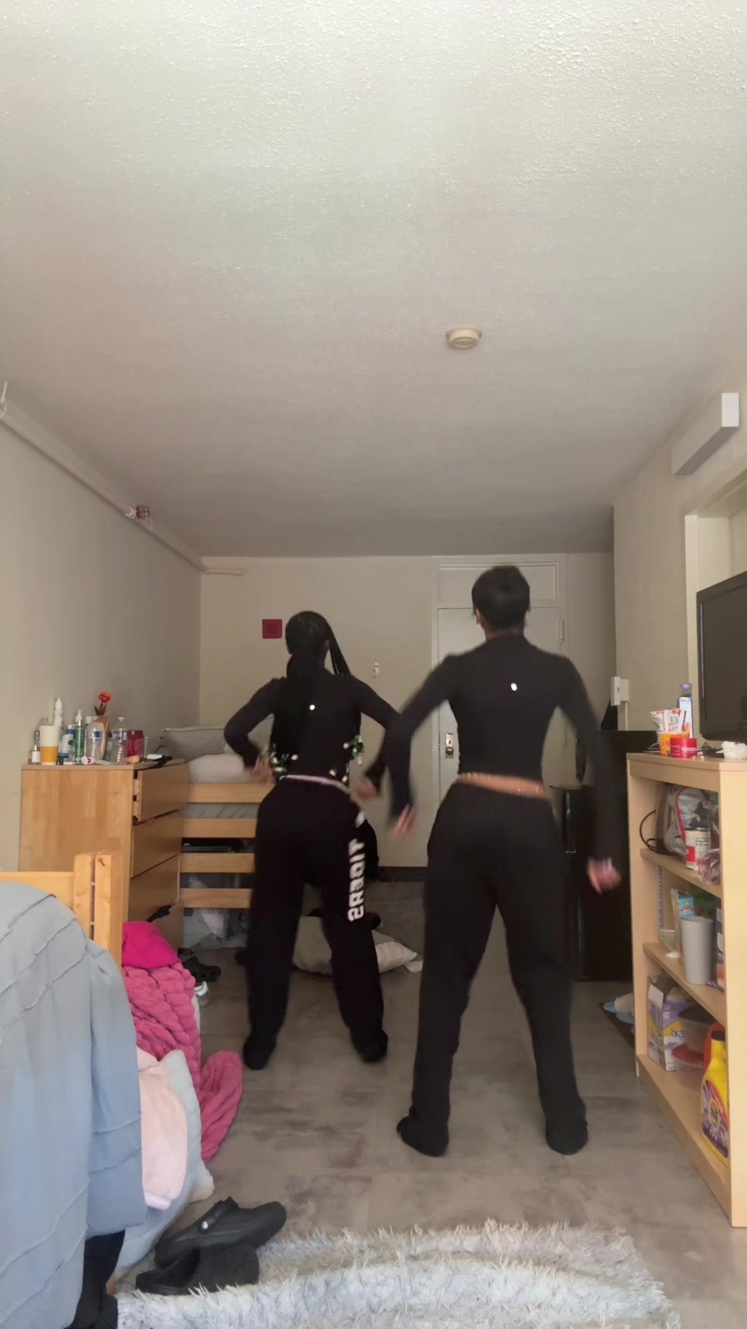 @lifeofnishaa.k