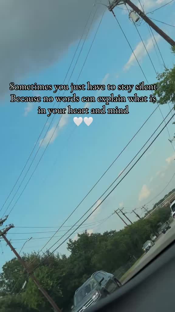 @BrokenButSmiling🫶🏻