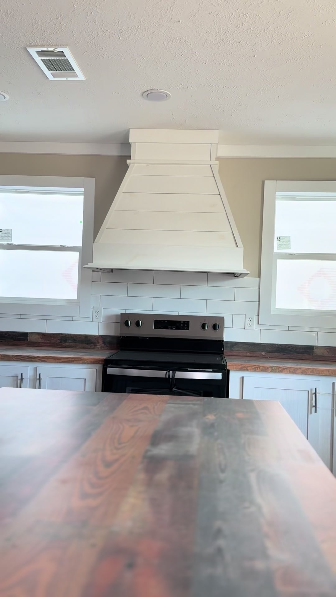 @YurezzHomeCenterHQ