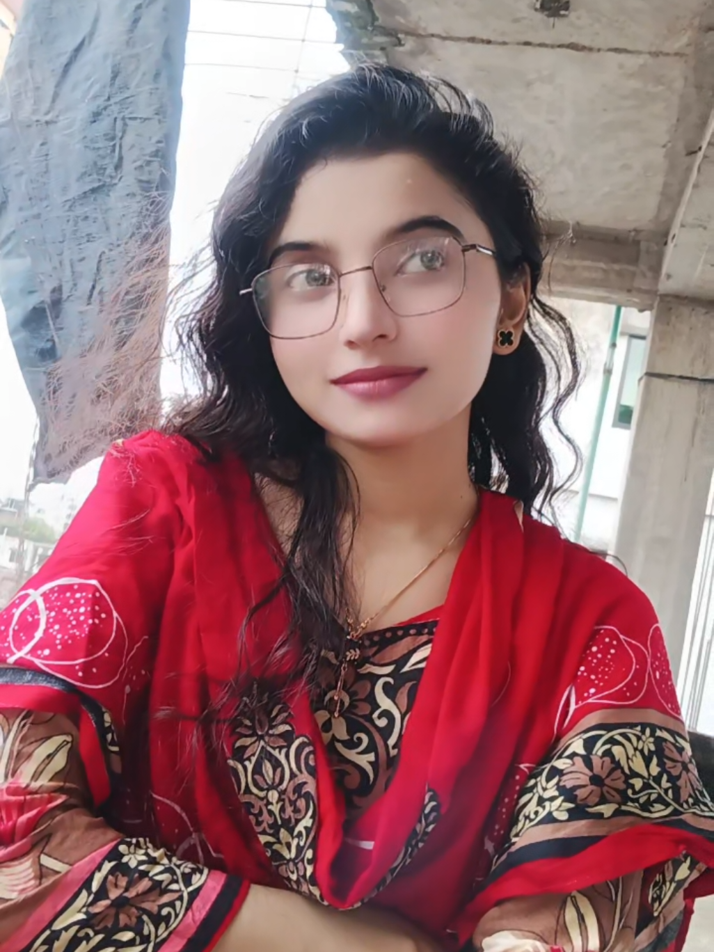 @- রহস্যময়ী