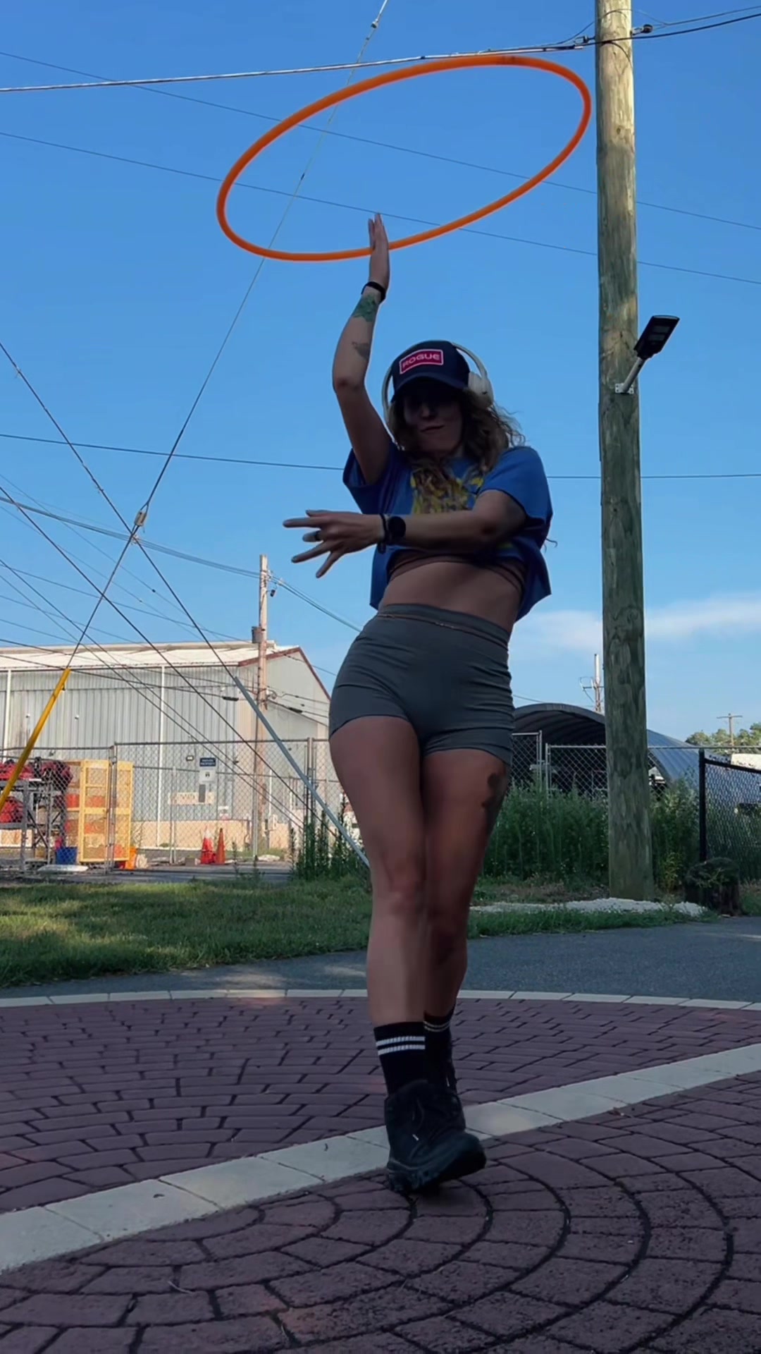 @Nniffer
