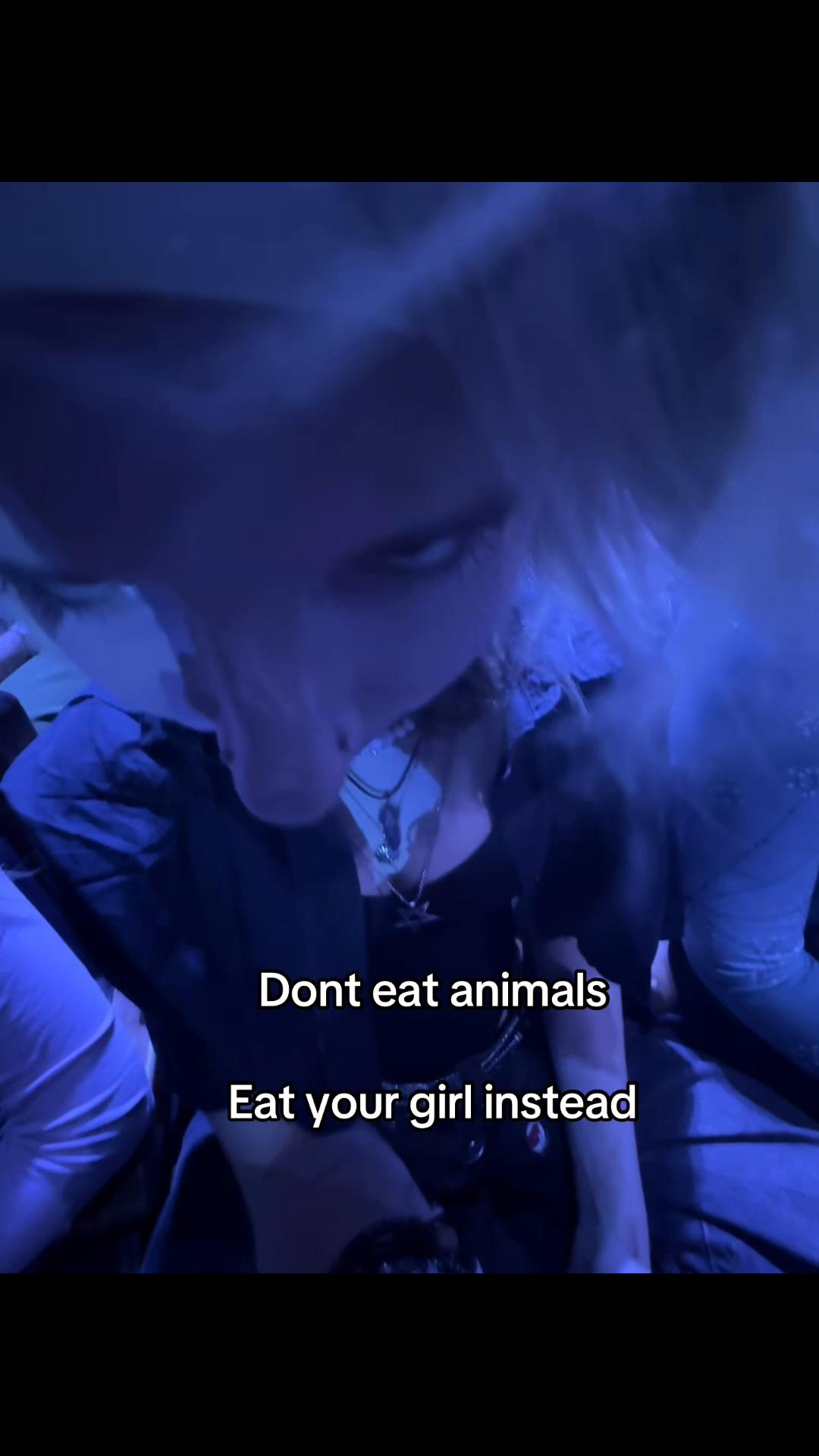 @shiny_vampp