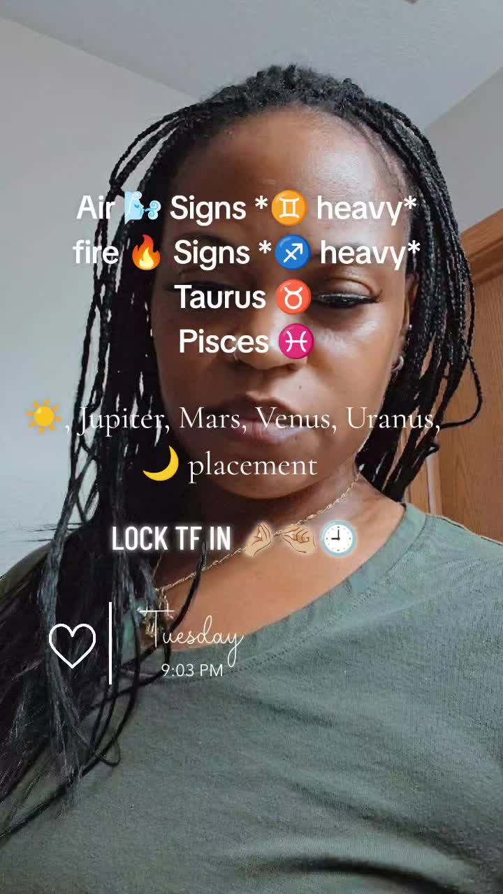 @liveinfamouseveryday
