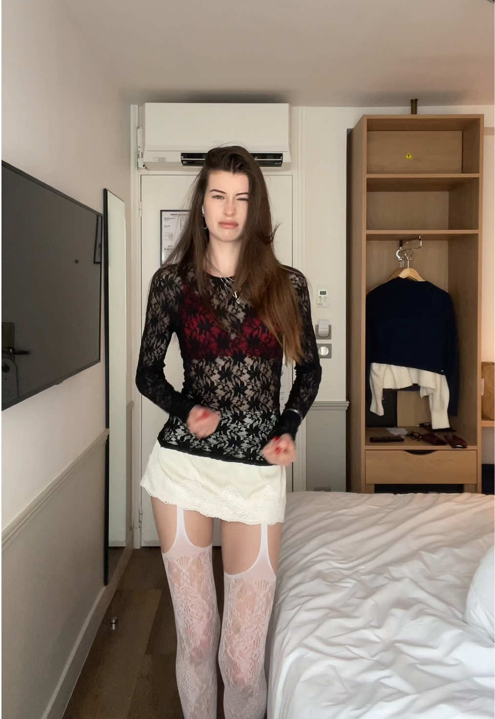 @annaiiiiiiiiiiiii