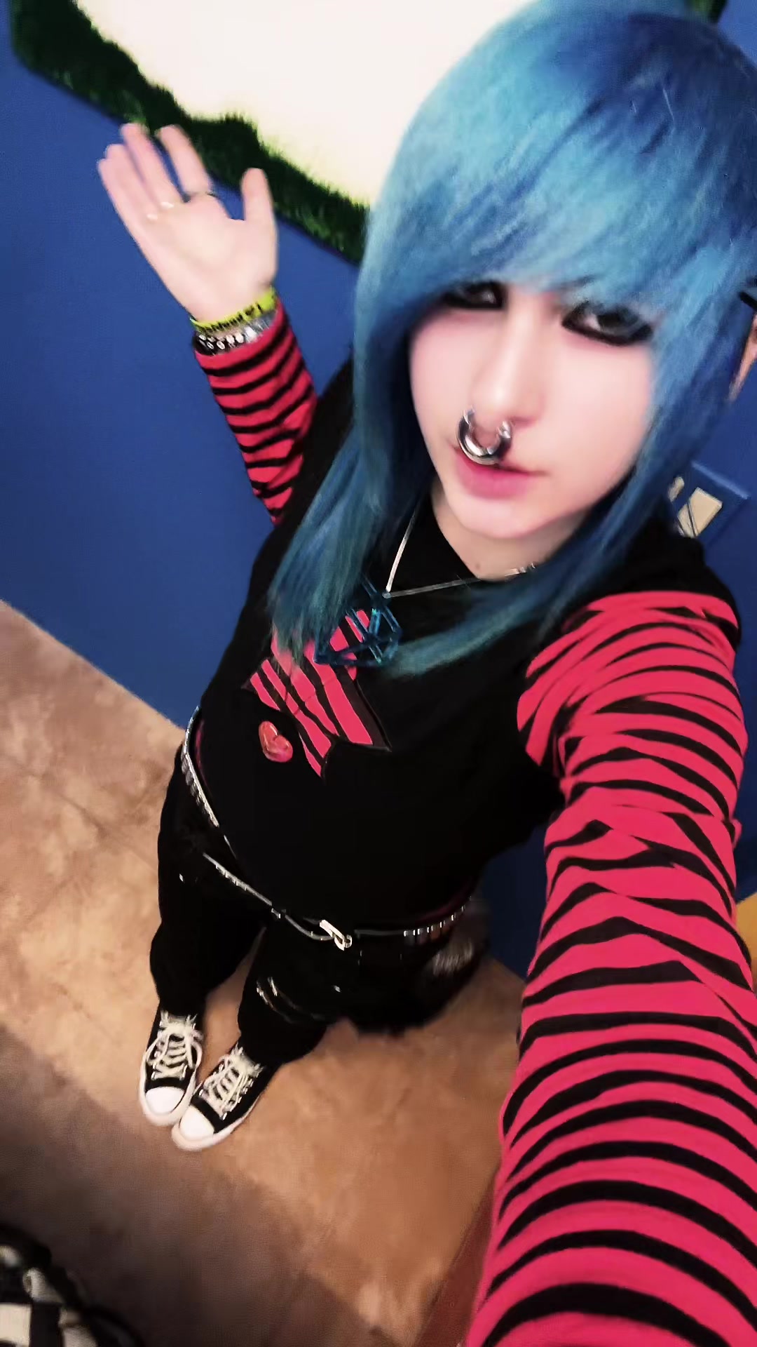 @Xx_CHARLI_CLAWS_xX