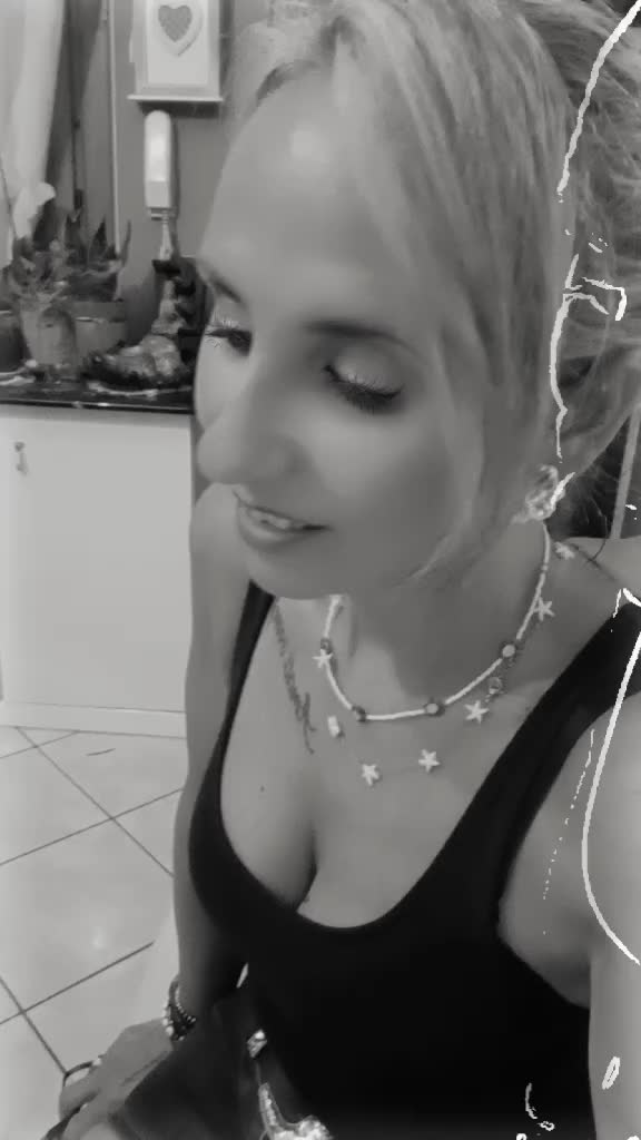 @Veronica