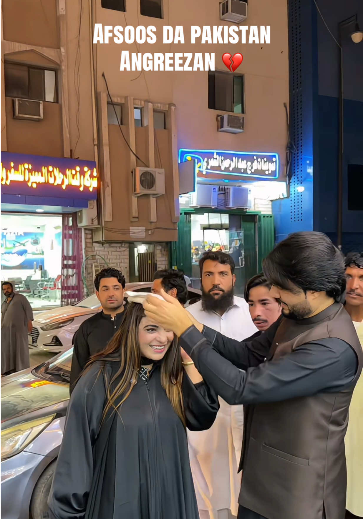 @𝐀𝐥𝐢 𝐑𝐚𝐳𝐚