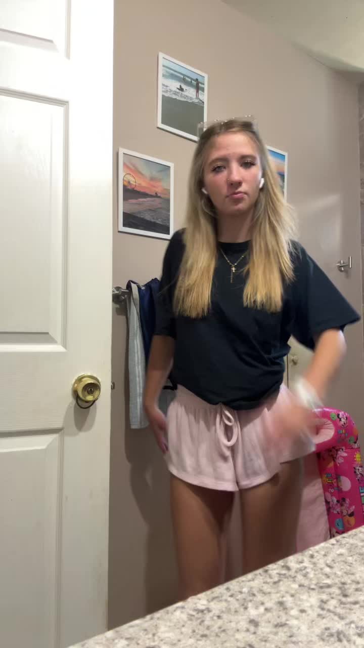 @livy.poo.16