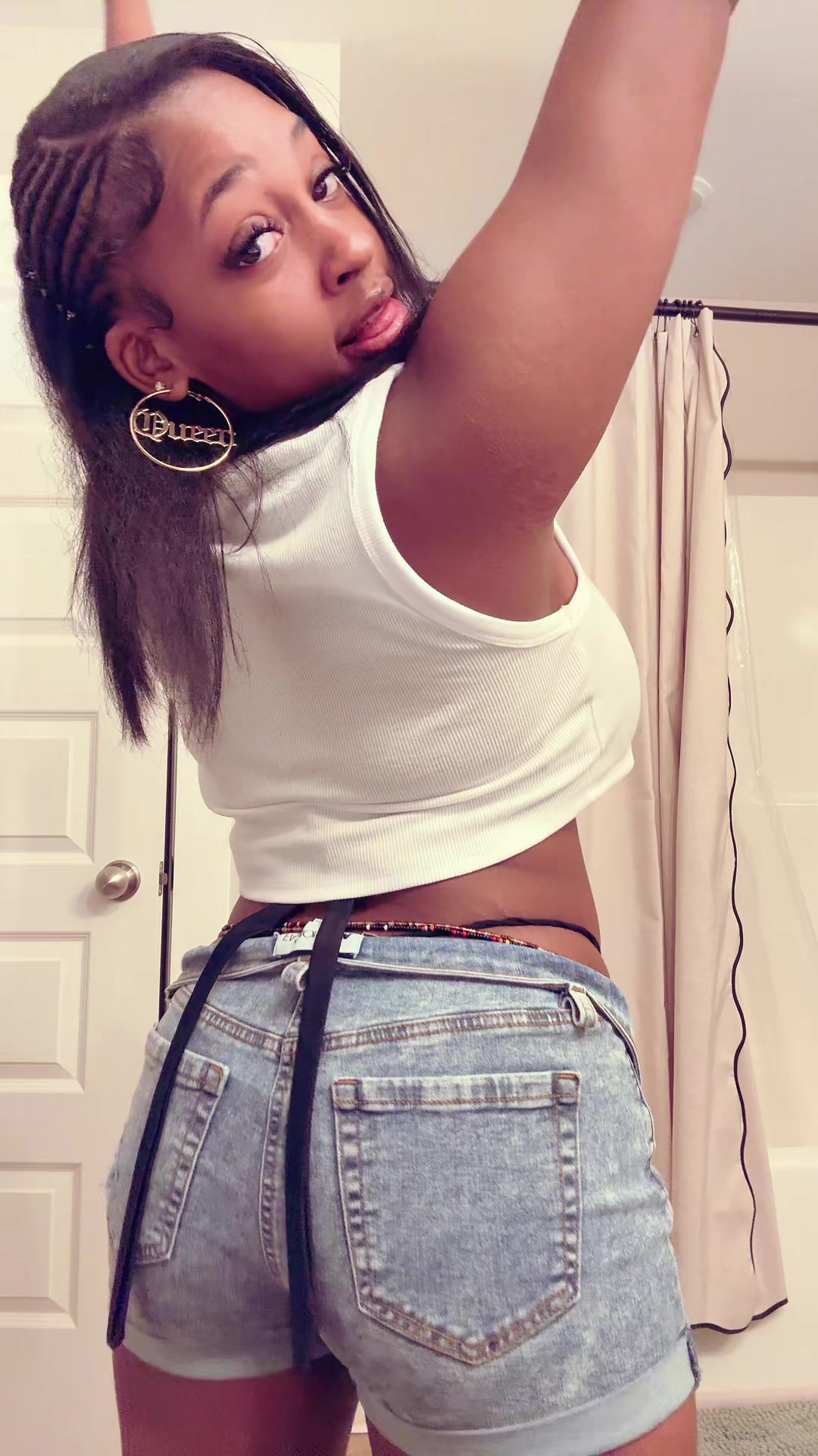 @ch.anicee