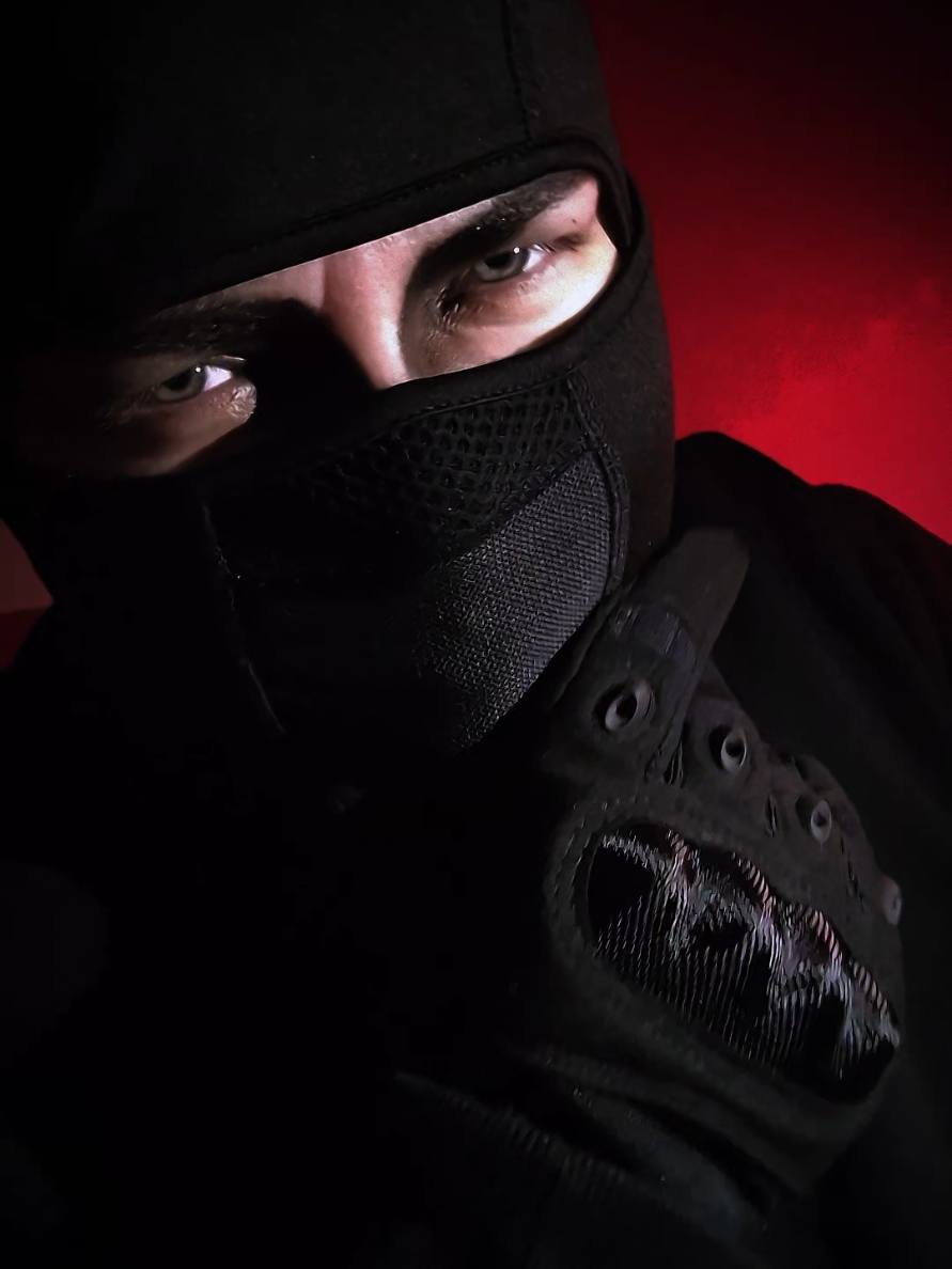 @𝐯𝐲𝐳𝐞