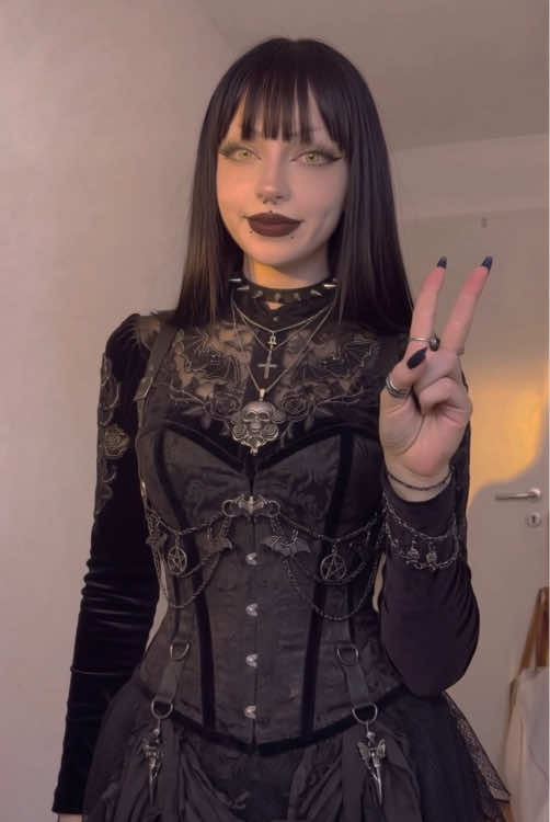 @ravenmoore