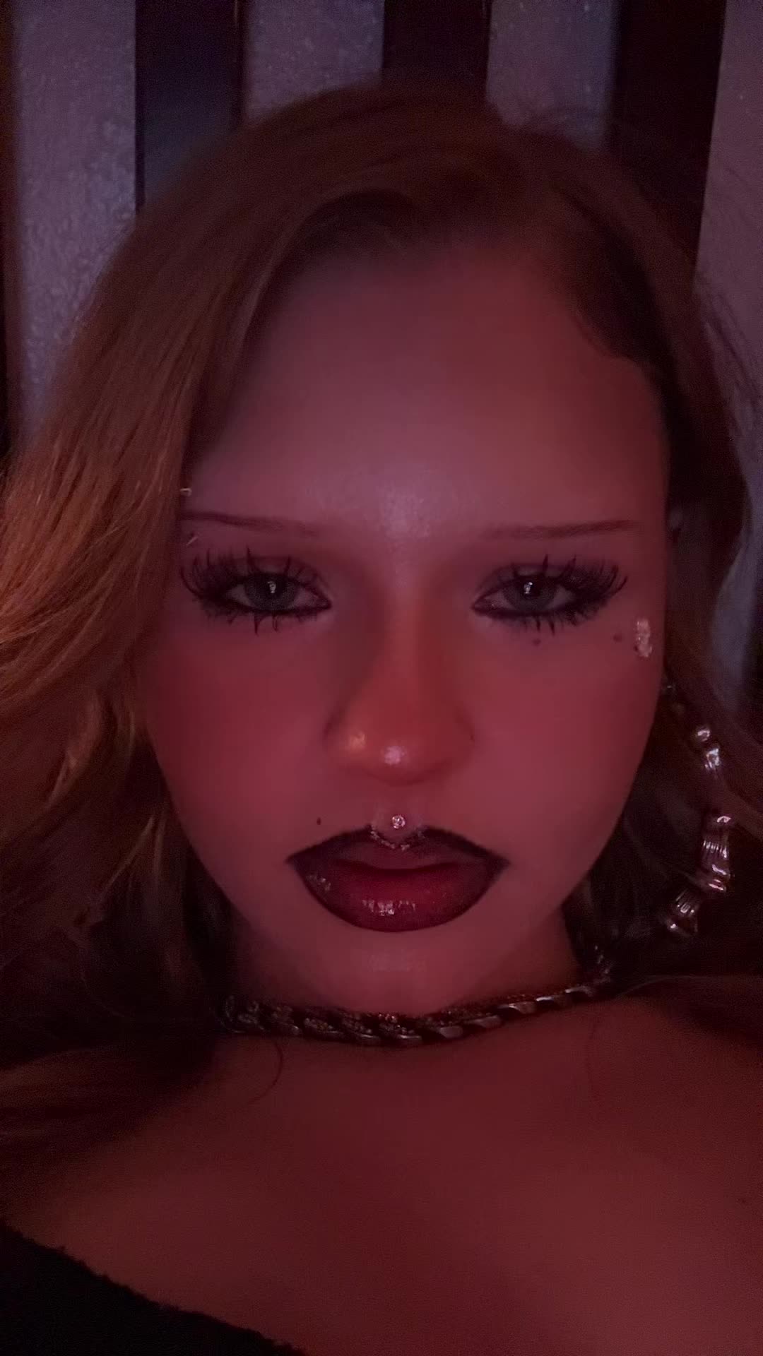 @Keezi