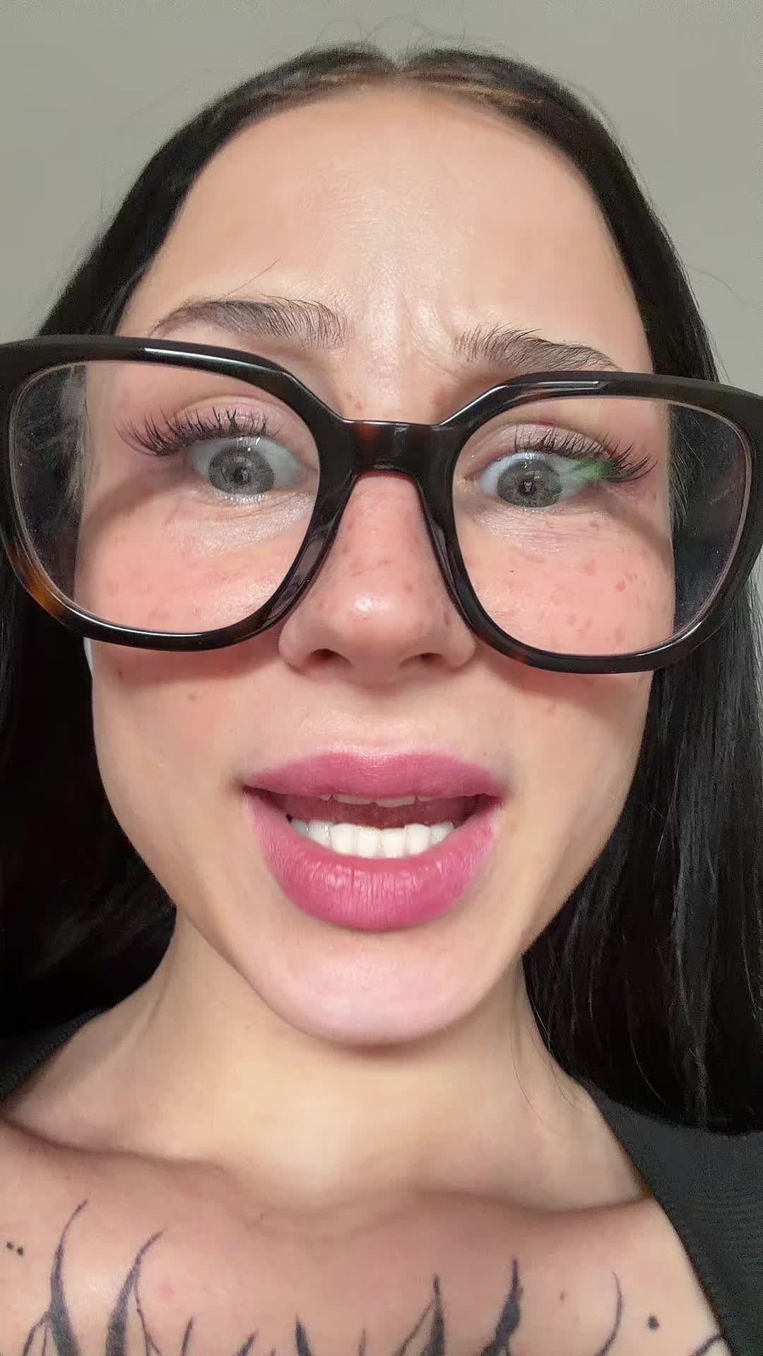 @antoinette_noir