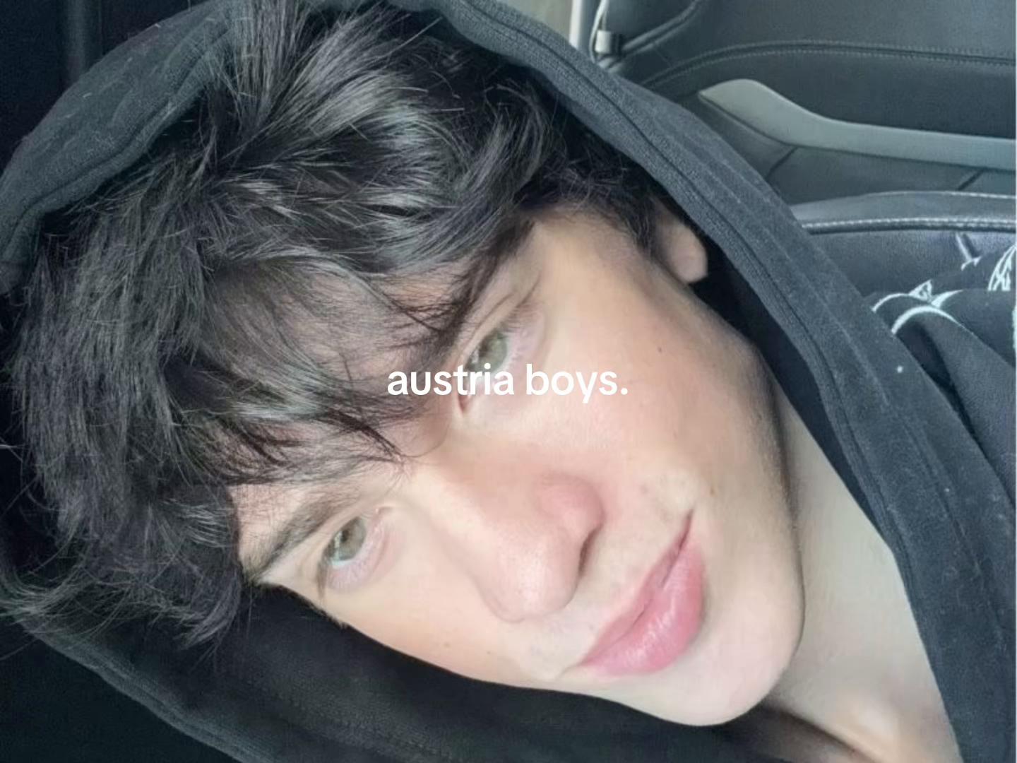 @𝐭𝐢𝐚𝐧𝐚 ٠࣪⭑