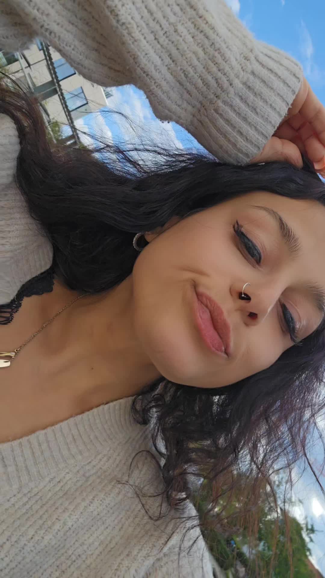 @_KyRa _