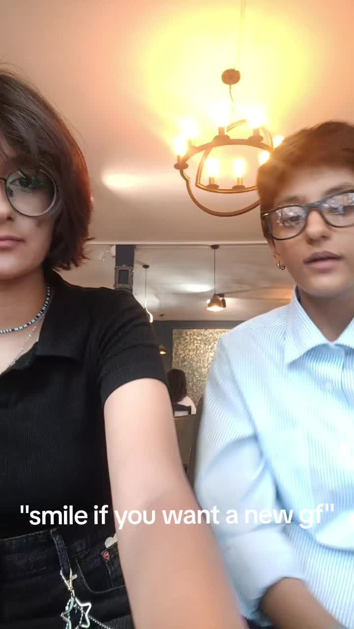 @Akxxi