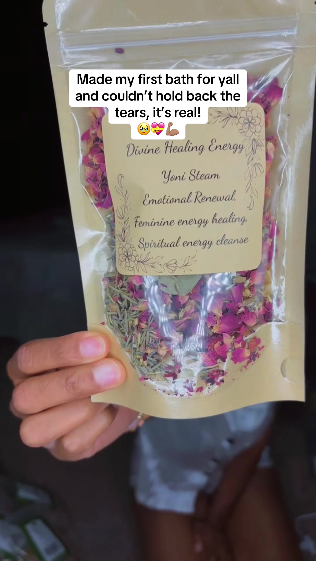 @Leyla Milano